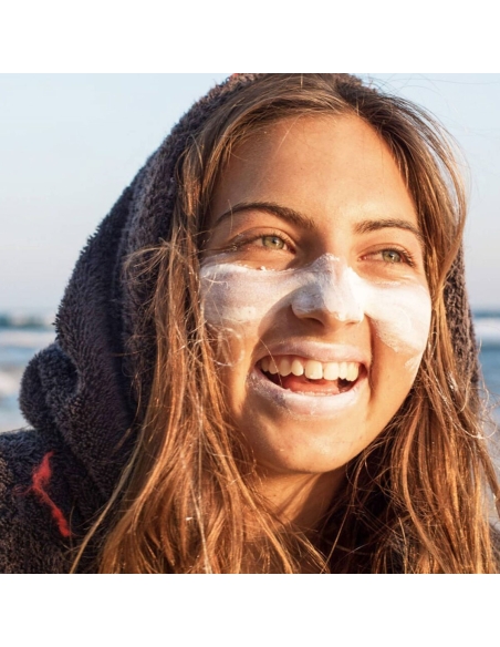 Suntribe Protetor Solar Rosto e Desporto SPF50 Branco 15g